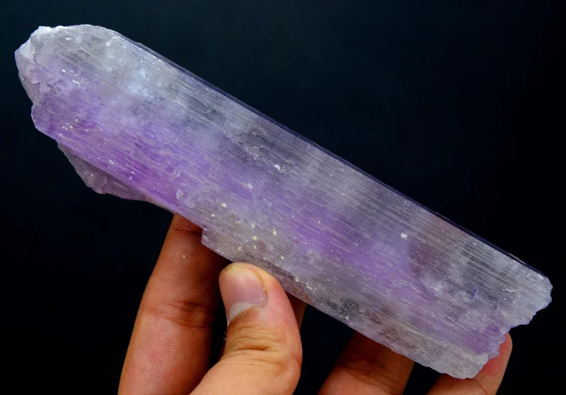 Read more about the article Entenda como funciona o Cristal Kunzita